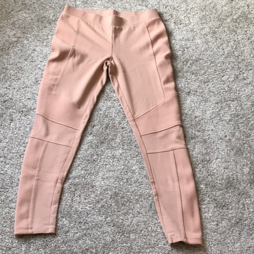 Kendall & Kylie leggings